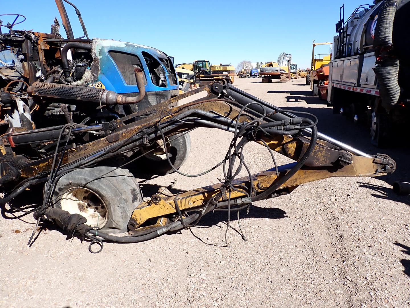 ./imagenes/INVOICE/2019/16456/TRACTOR NEW HOLLAND_T6020 (2).JPG